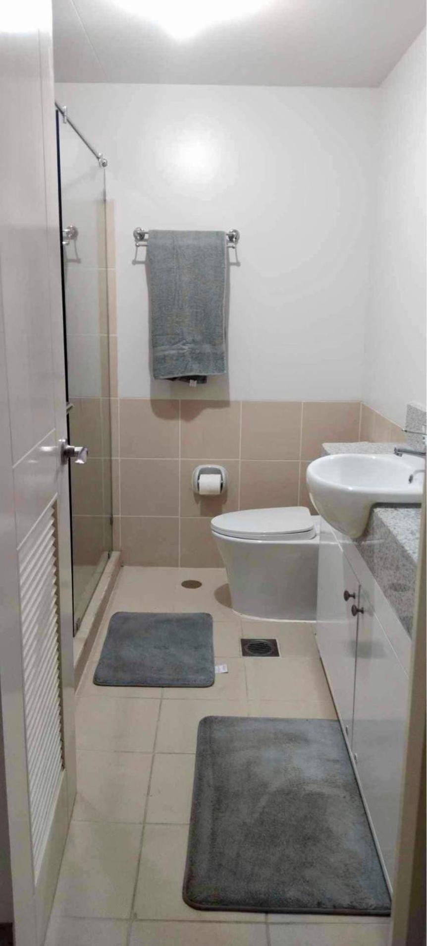 The Atherton Paranaque City Esterno foto