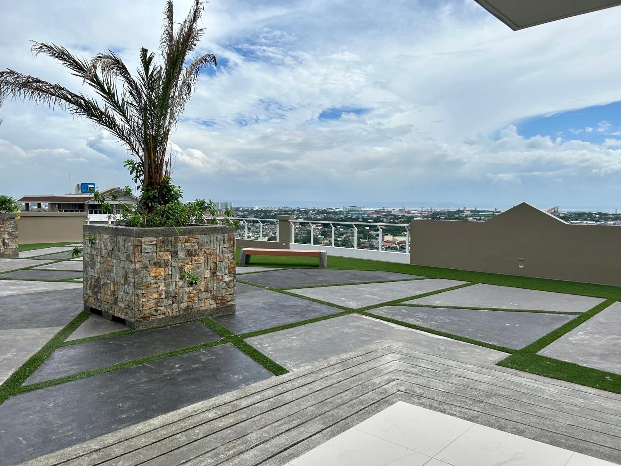 The Atherton Paranaque City Esterno foto